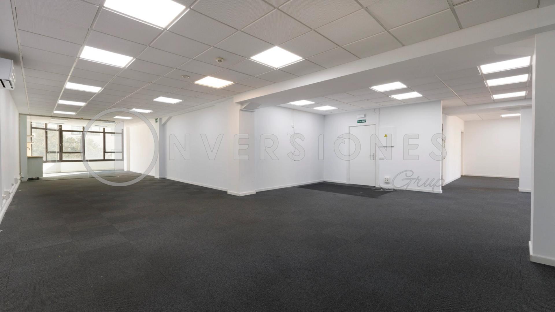 Oficina en alquiler en Carrer de Sepúlveda – Alquiler comercial