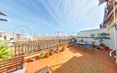 Studio with terrace in L’Antiga Esquerra de l’Eixample – For Sale