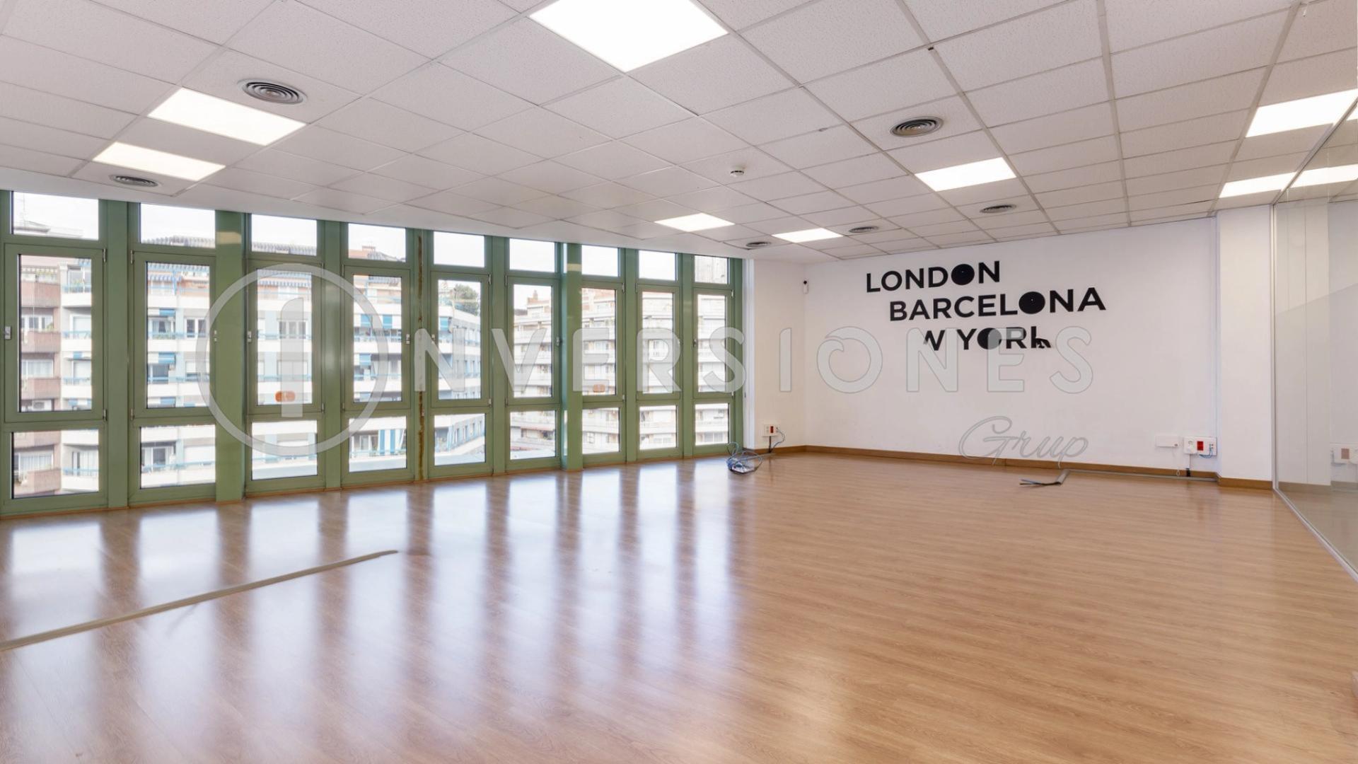 Oficina en centro financiero y comercial en Avenida Diagonal – Alquiler comercial