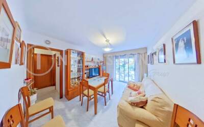 Bright apartment with exterior access to Sabadell – For Sale